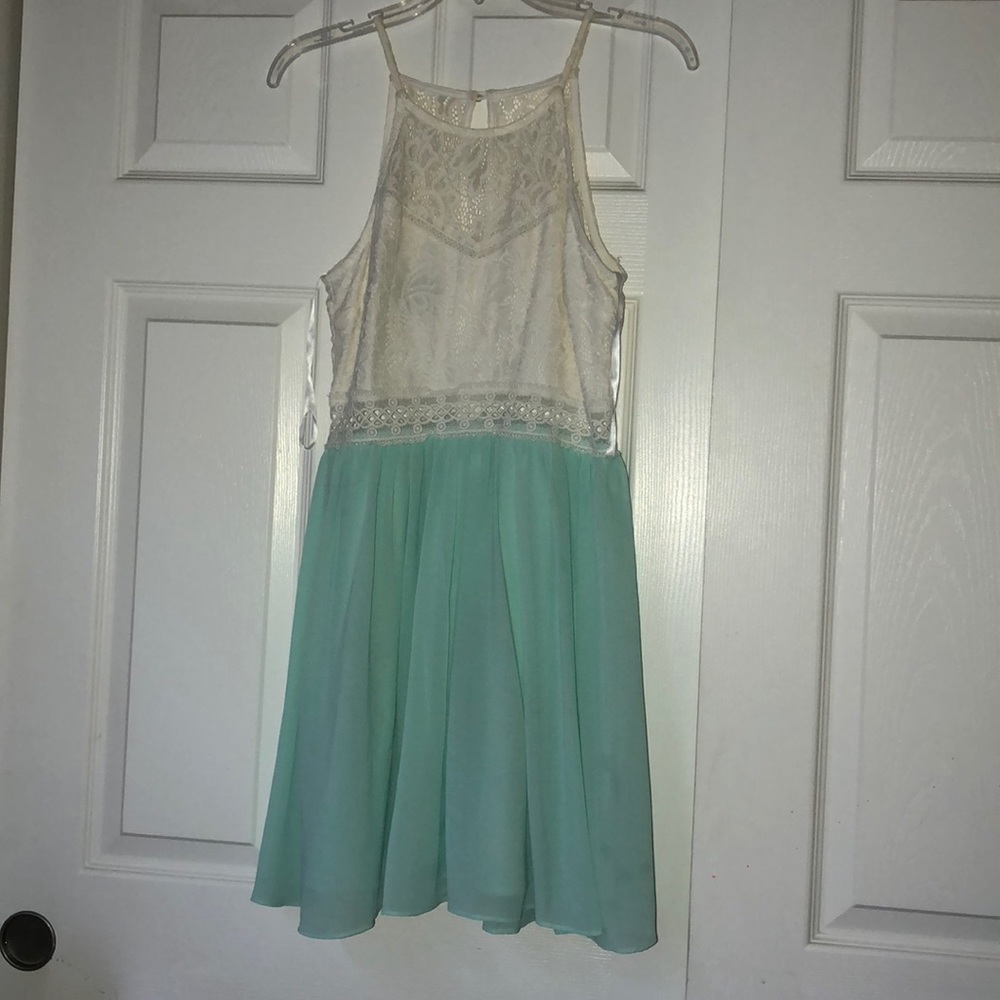 Party dress with middle strap cute out